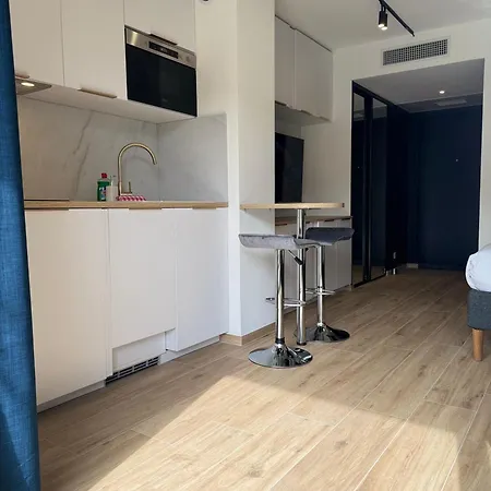 Apartment Cosy Appartement, Centre-ville Cannes, Terrasse, Clim Cannes