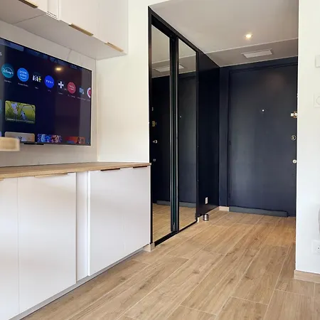 Cosy Appartement, Centre-ville Cannes, Terrasse, Clim Cannes